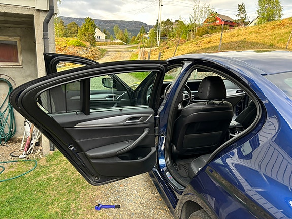BMW 530e 29 of 30