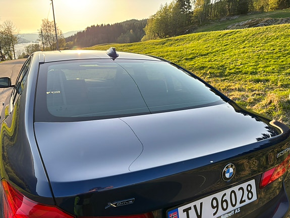 BMW 530e 14 of 30