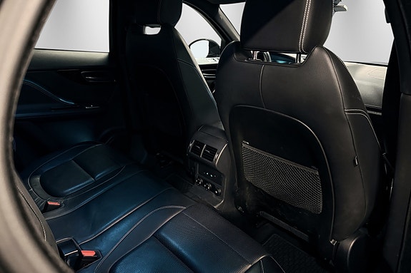Jaguar F-PACE 25 of 30