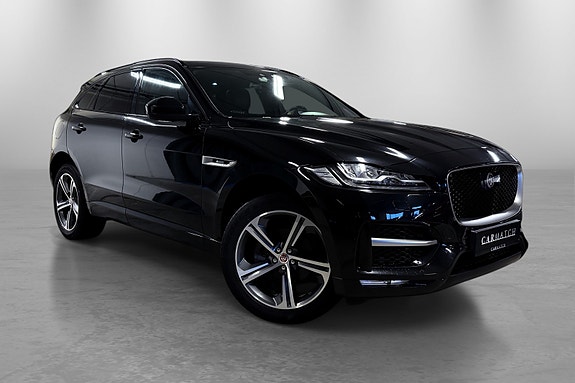 Jaguar F-PACE 14 of 30