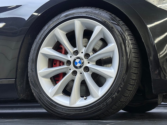BMW 335i 8 of 30