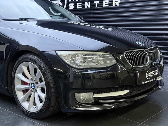 BMW 335i 3 of 30