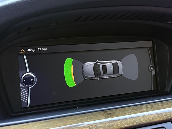 BMW 335i 19 of 30