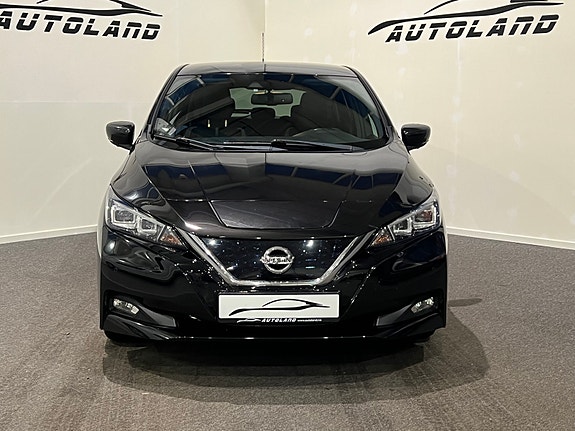 Nissan Leaf 2 of 19