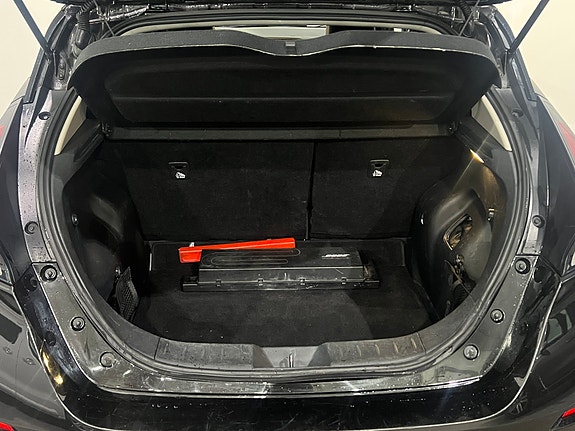 Nissan Leaf 6 of 19