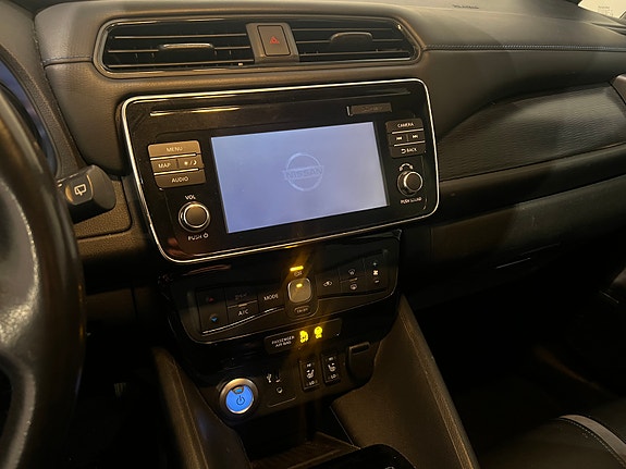 Nissan Leaf 13 of 19