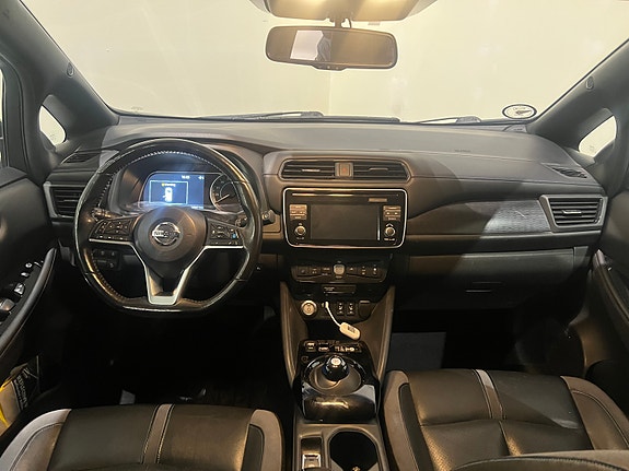 Nissan Leaf 9 of 19
