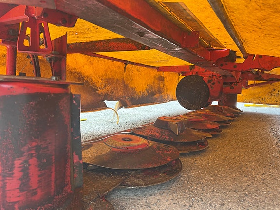 Pöttinger NOVACAT 352V SLÅMASKIN