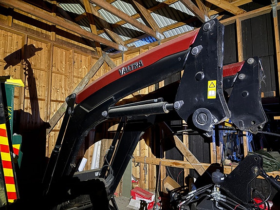 Valtra T151 G6L LASTER/ 710HJUL/ FRONTHYDRALIKK 2008, kr 579 000,-