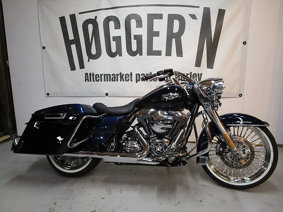 Harley-Davidson Road king cholo style