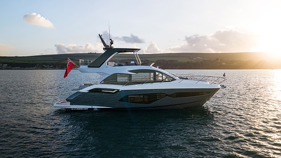 Sunseeker Manhattan 56 -Vises under Cannes Yachting Festival 2026 4 of 20