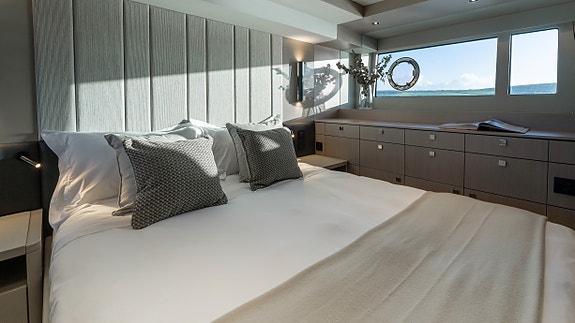Sunseeker Manhattan 56 -Vises under Cannes Yachting Festival 2026 12 of 20