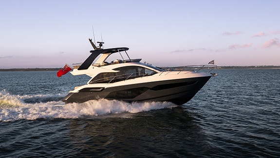 Sunseeker Manhattan 56 -Vises under Cannes Yachting Festival 2026 3 of 20