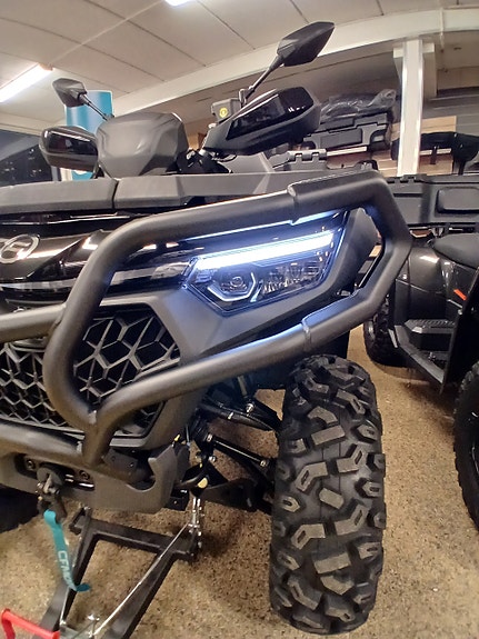 CFMOTO NYE CFORCE 850 BLACK EDITION 7 of 10