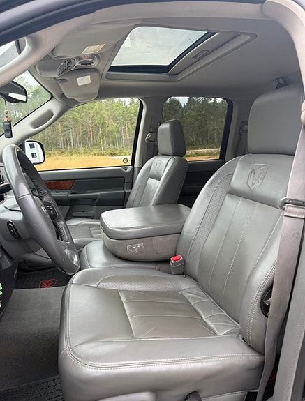 Dodge RAM 18 of 22