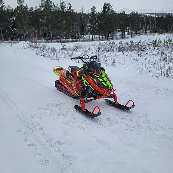 Polaris 850 PRO-RMK 155 4 of 15