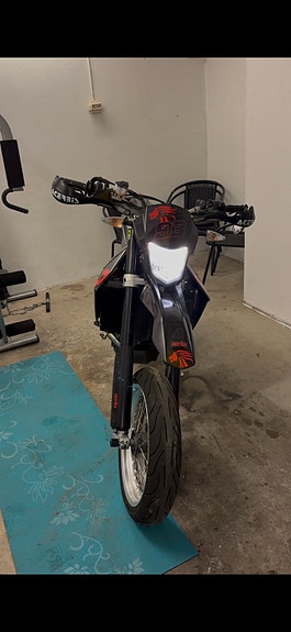 Aprilia SXV 550 9 of 14
