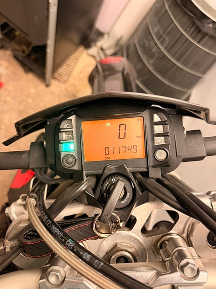 Aprilia SXV 550 10 of 14