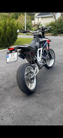 Aprilia SXV 550 2 of 14