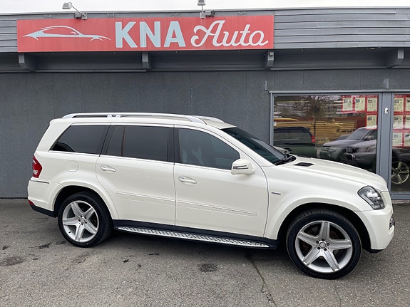 Mercedes-Benz GL350 6 of 30