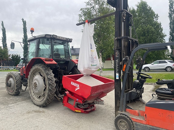 Massey Ferguson 4255 1999, kr 210 000,-