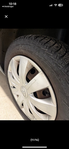 Toyota Yaris 10 of 15