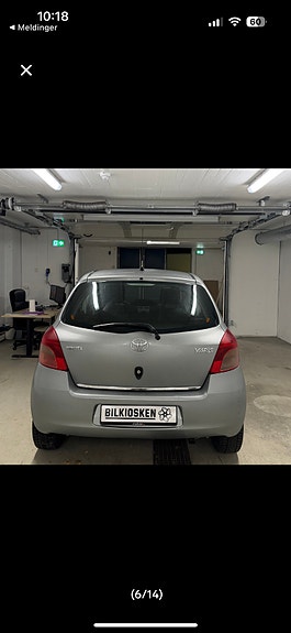 Toyota Yaris 6 of 15