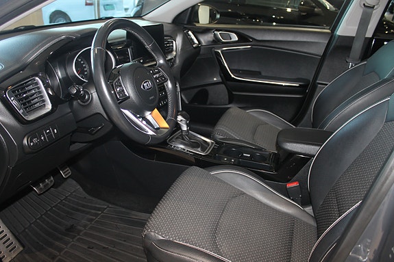 Kia Ceed 4 of 5