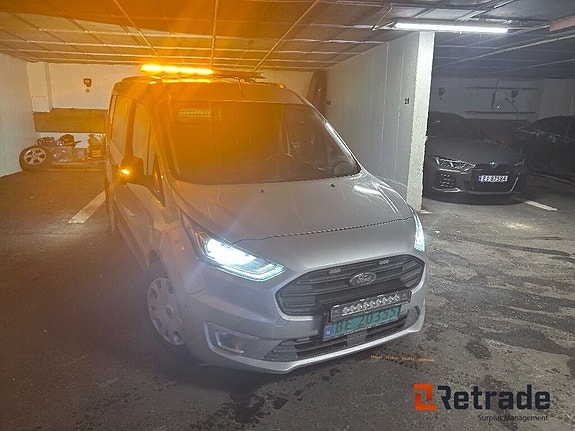 Ford Transit Connect 2 of 10