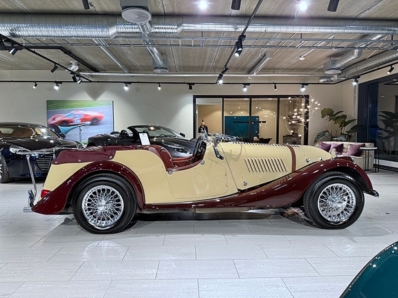Morgan Plus 4 5 of 5
