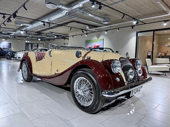 Morgan Plus 4 4 of 5