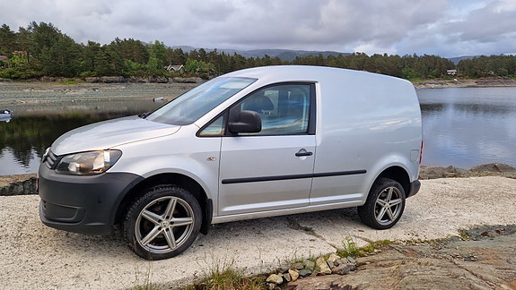 Volkswagen Caddy 2 of 5