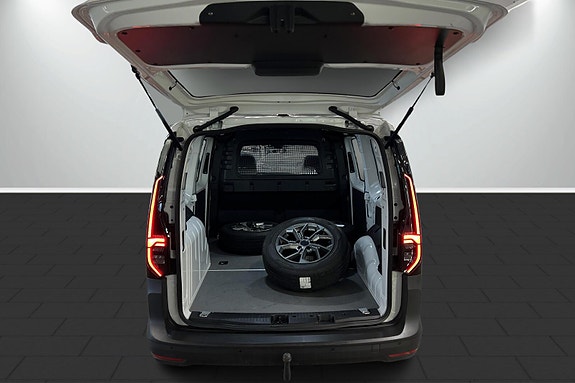 Volkswagen Caddy Maxi 13 of 16