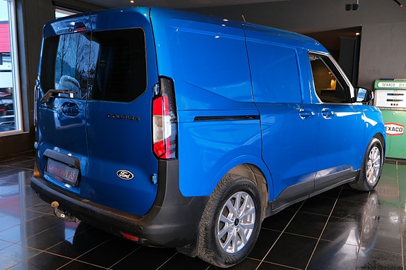 Ford E-Transit Courier 5 of 5
