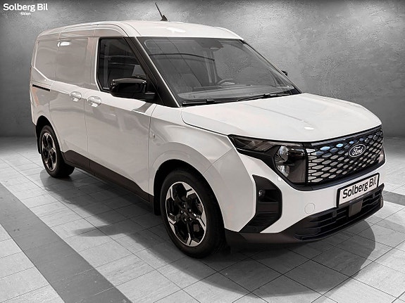 Ford E-Transit Courier 3 of 5