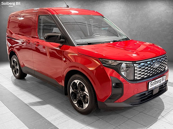 Ford E-Transit Courier 3 of 5
