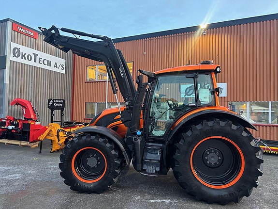 Valtra Burnt Orange N174 DST 2019, kr 1 079 000,-