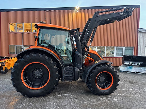 Valtra Burnt Orange N174 DST 2019, kr 1 079 000,-