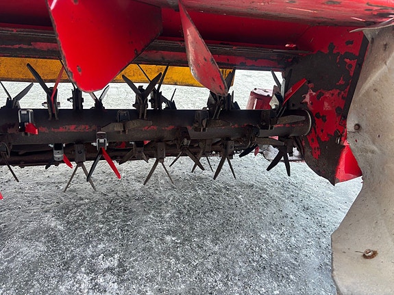 Pøttinger Novacat 305 ED