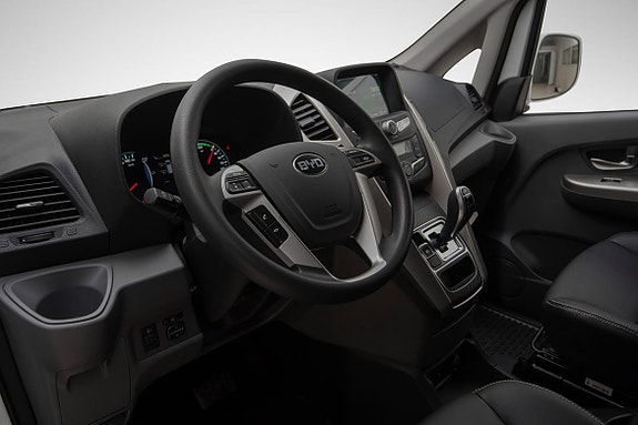 BYD T3 11 hos Sommerseth