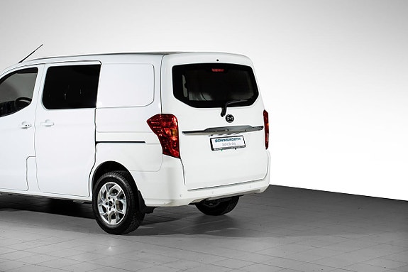 BYD T3 8 hos Sommerseth