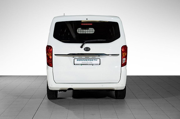 BYD T3 7 hos Sommerseth