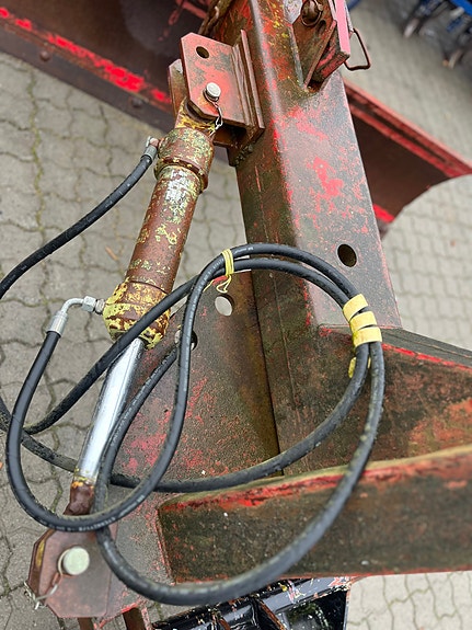 31460f57-988b-4338-b50c-ab81deaaf9fb