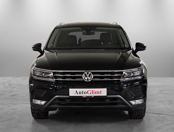 Volkswagen Tiguan 3 of 30