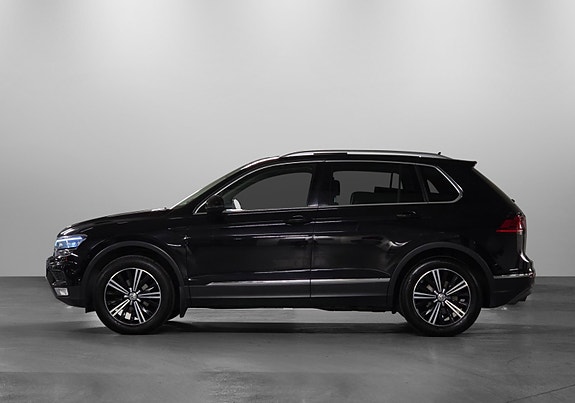 Volkswagen Tiguan 5 of 30