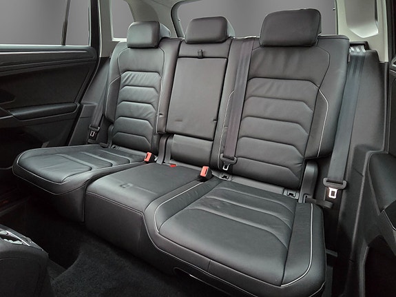 Volkswagen Tiguan 10 of 30