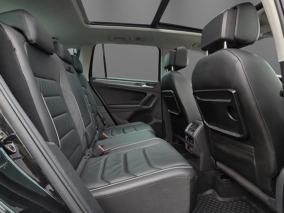 Volkswagen Tiguan 8 of 30