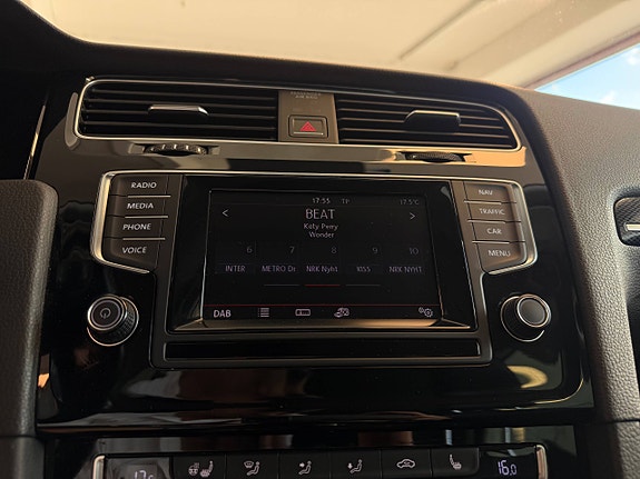 Volkswagen Golf VIII 21 of 30