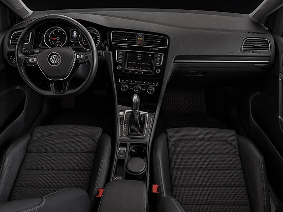 Volkswagen Golf VIII 9 of 30