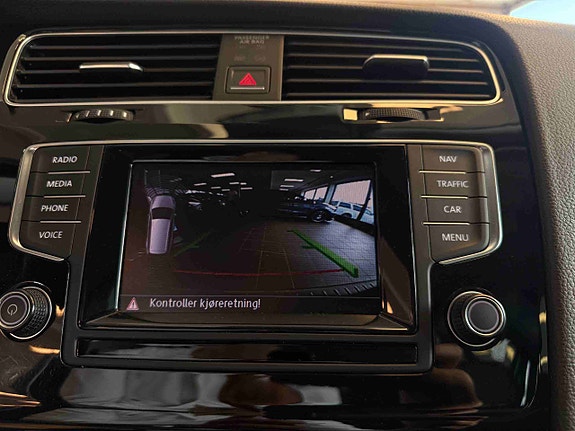 Volkswagen Golf VIII 25 of 30
